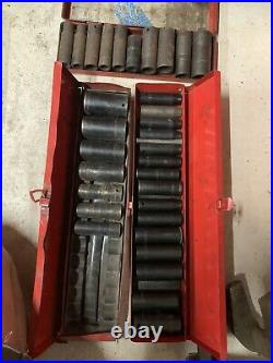 Mechanics tools in snap-on tool chest and roll cabinet lots of good extras